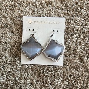 Brand new Kendra Scott earrings